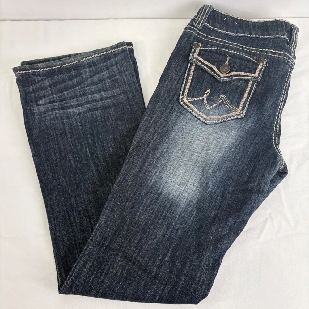 YMI Lowrise Bootcut Dark Wash Embellished Flap Pockets Jeans Y2K Size 11 (32x32)